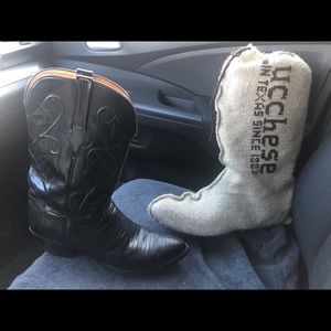 I inherited these Lucchese Lizard boots